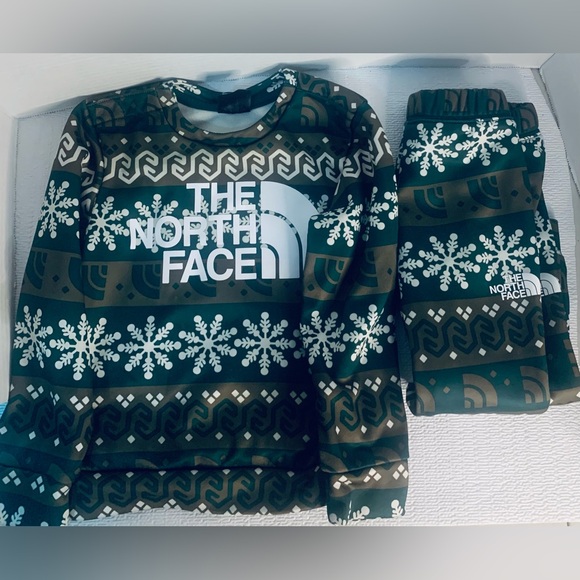 The North Face Surgent Crew Set size 2T - Picture 1 of 4